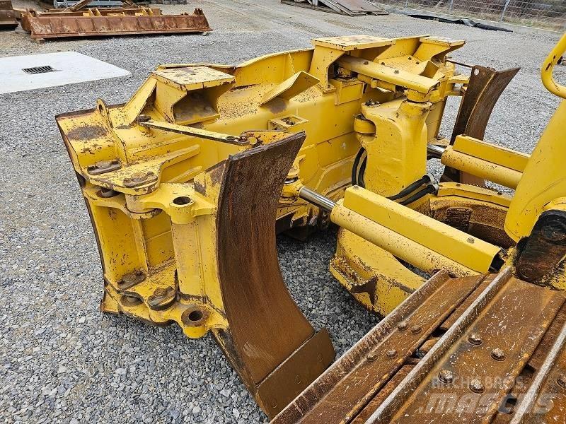 Komatsu D 61 PX-23 Dozers - Tratores rastos