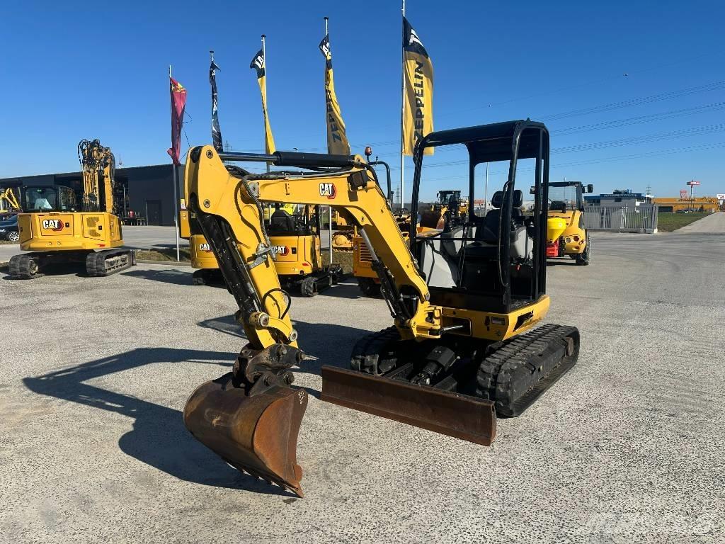 CAT 302.7 D CR Mini Escavadoras <7t