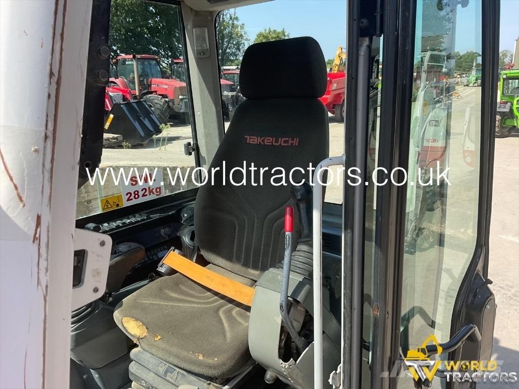 Takeuchi TB 230 Mini Escavadoras <7t