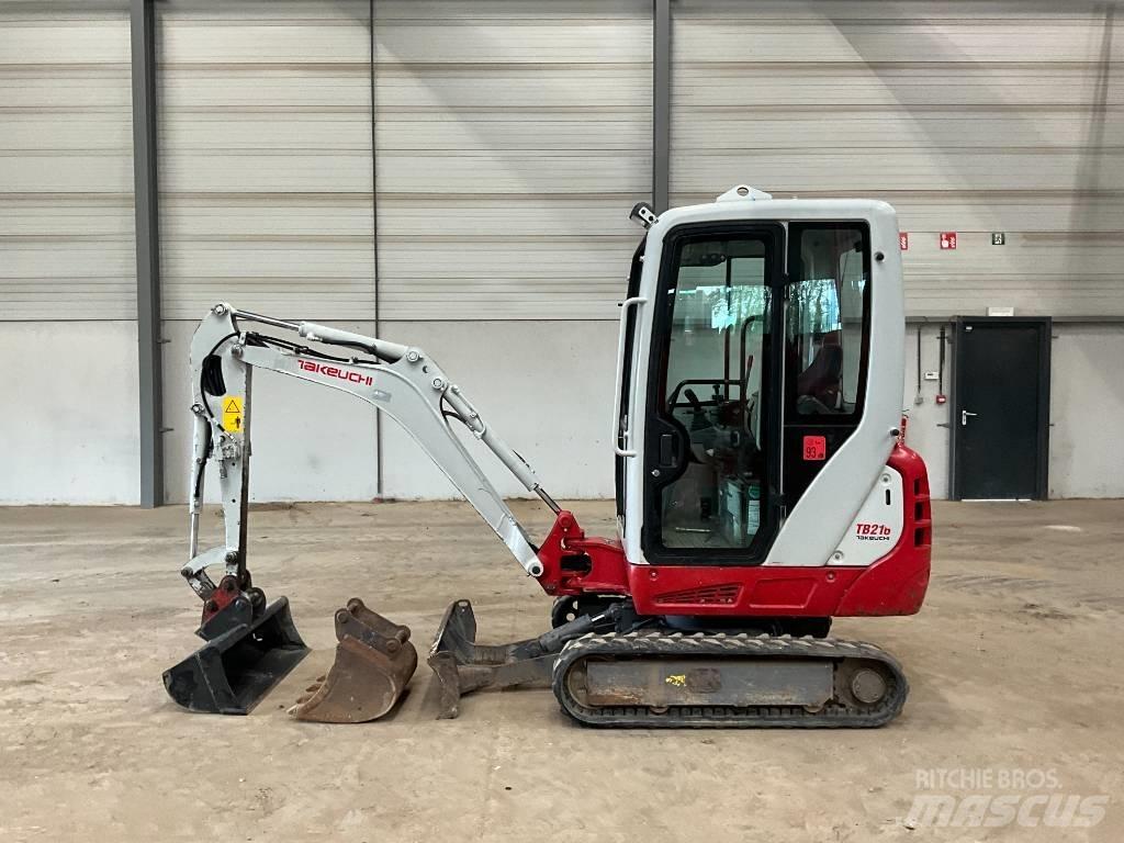 Takeuchi TB 216 Mini Escavadoras <7t