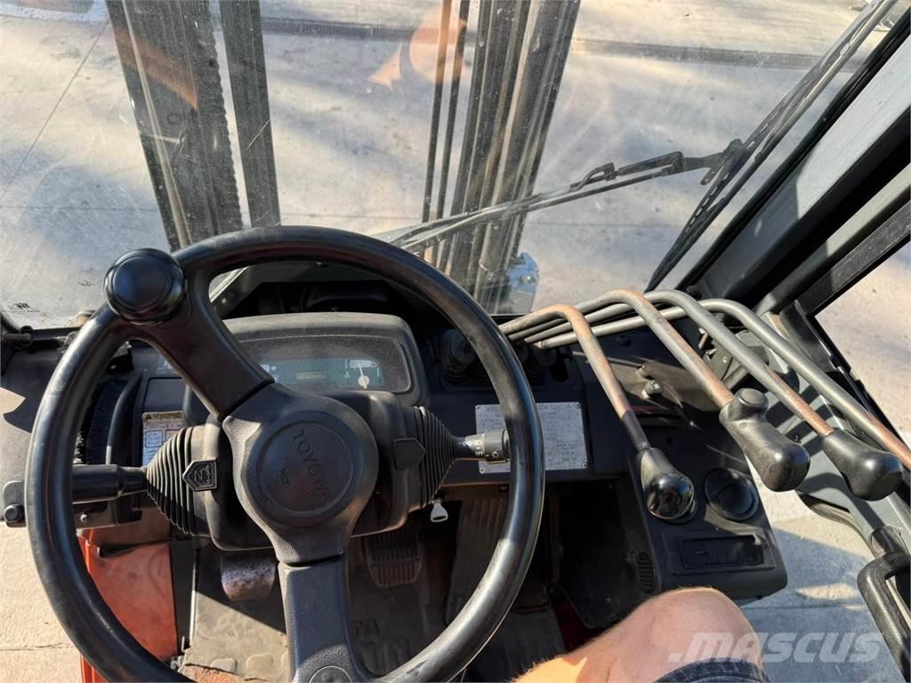 Toyota 7FGF25 Empilhadores a gás