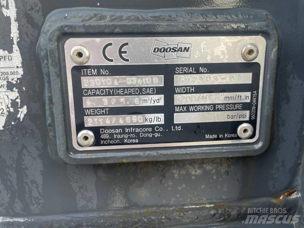 Doosan DL 420-3 Baldes