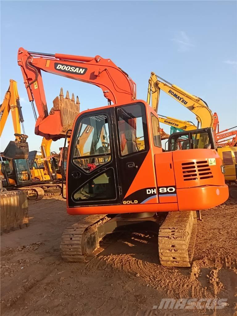 Doosan DH 80 G Escavadoras Midi 7t - 12t