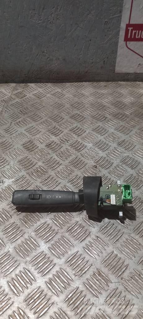 Volvo FH 12    20797836 Cabines e interior