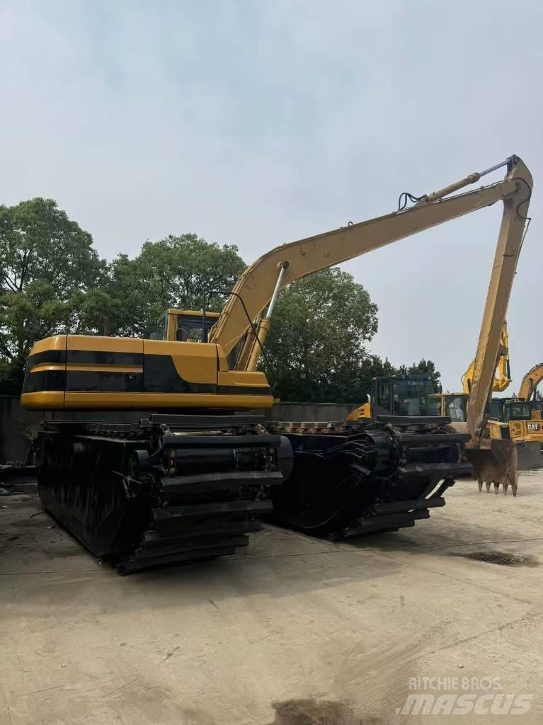 CAT 320B Escavadoras anfíbias