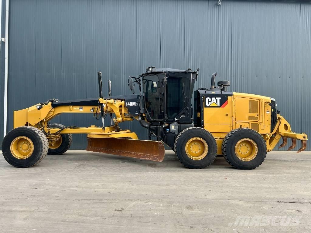 CAT 140M3 Motoniveladoras