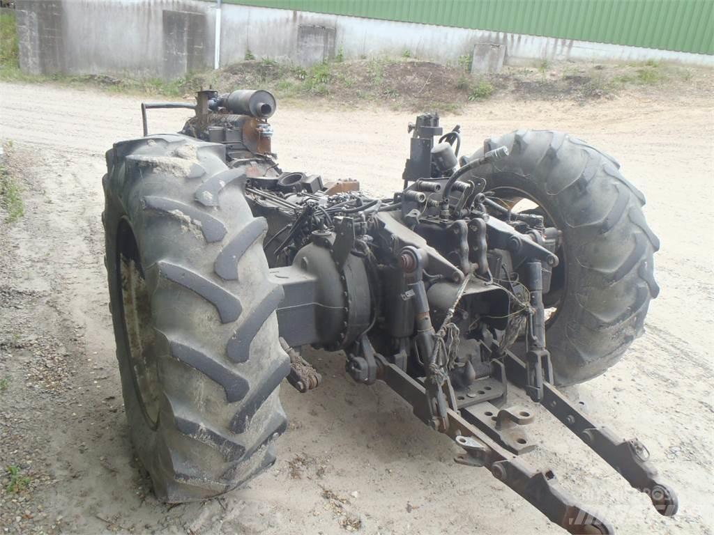 Valtra 8550 Tratores Agrícolas usados