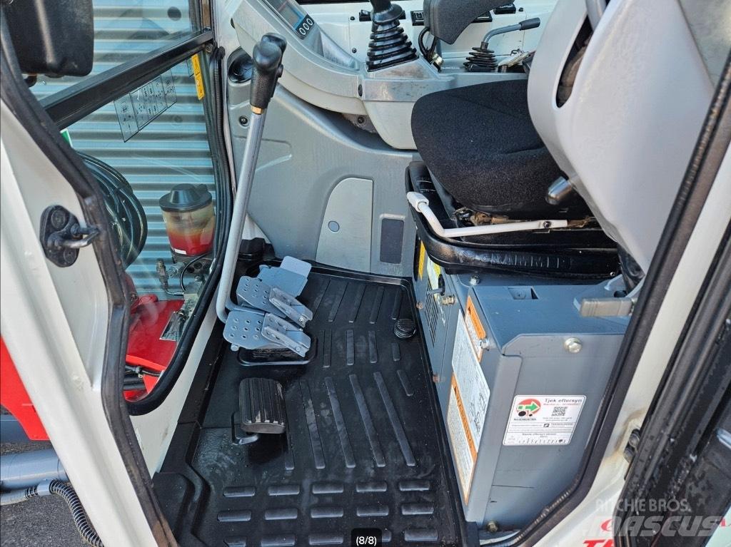 Takeuchi TB 225 Mini Escavadoras <7t