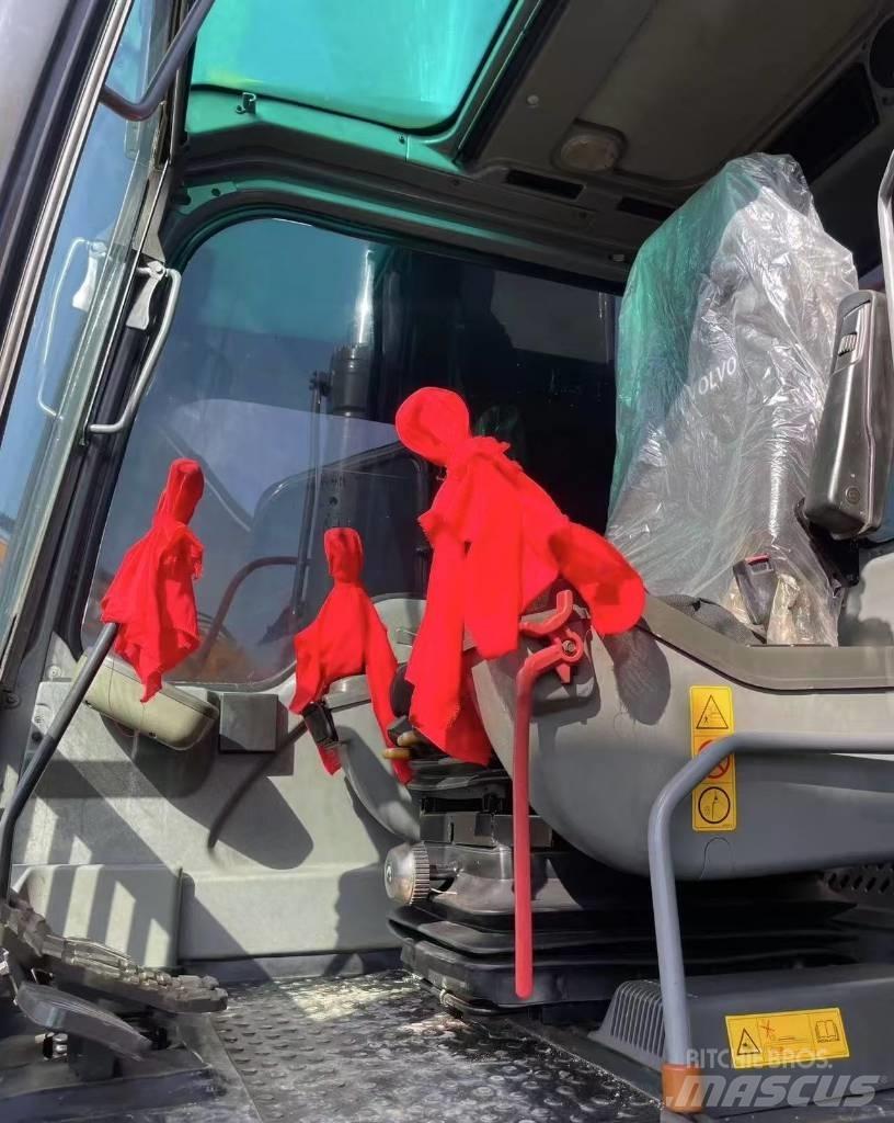 Volvo 240 CLD Escavadoras de rastos