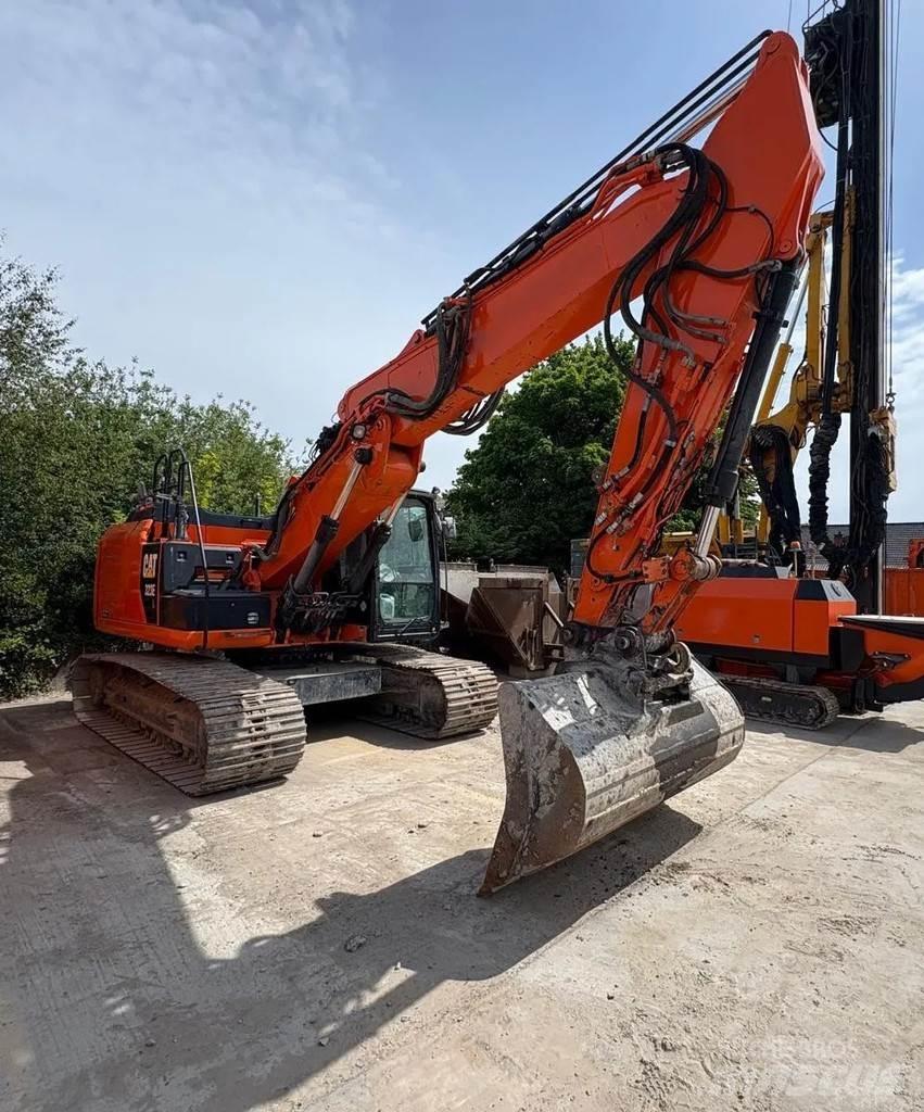 CAT 323E Escavadoras de rastos