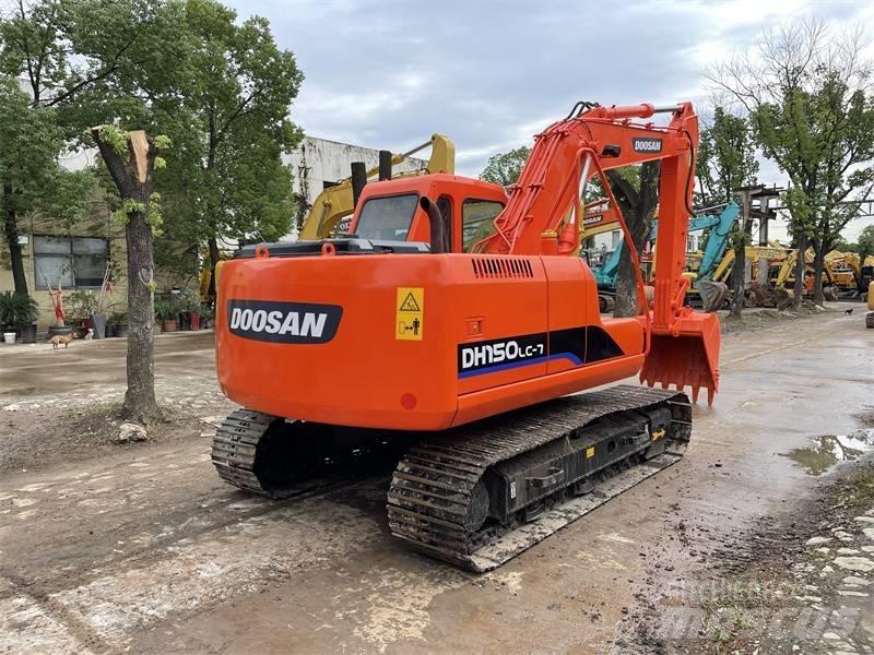 Doosan DX150 Escavadoras de rastos