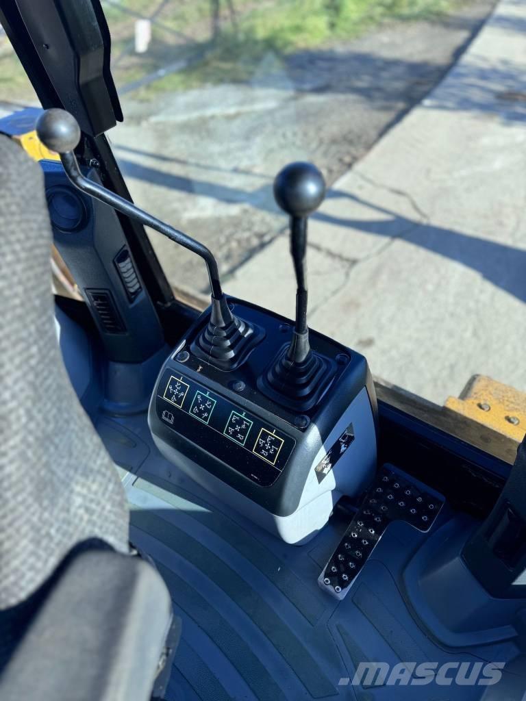 CAT 428 F Retroescavadoras