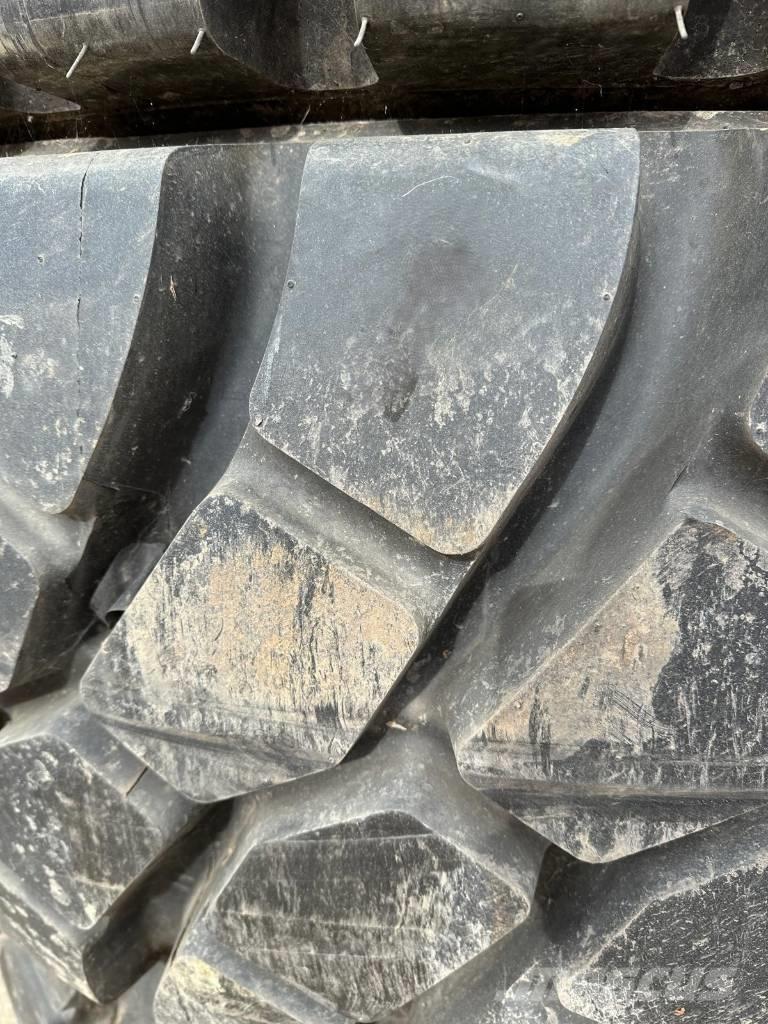  ROCK RADIAL 23.5R25 Pneus, Rodas e Jantes