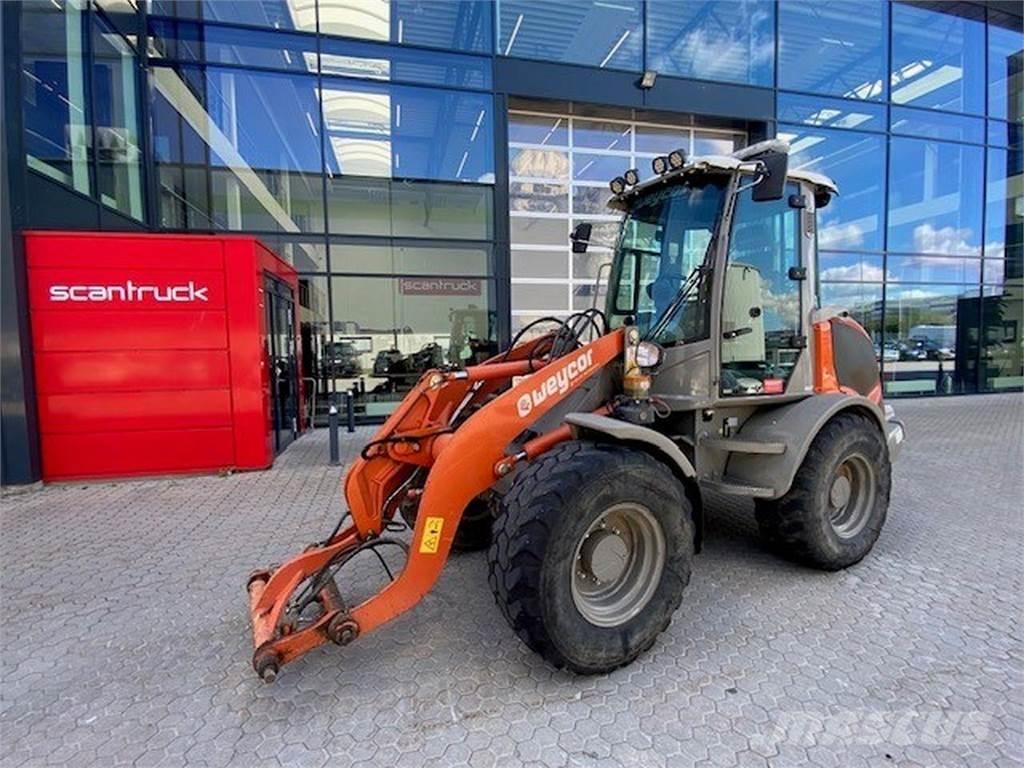 Weycor AR420 Carregadora multifunções