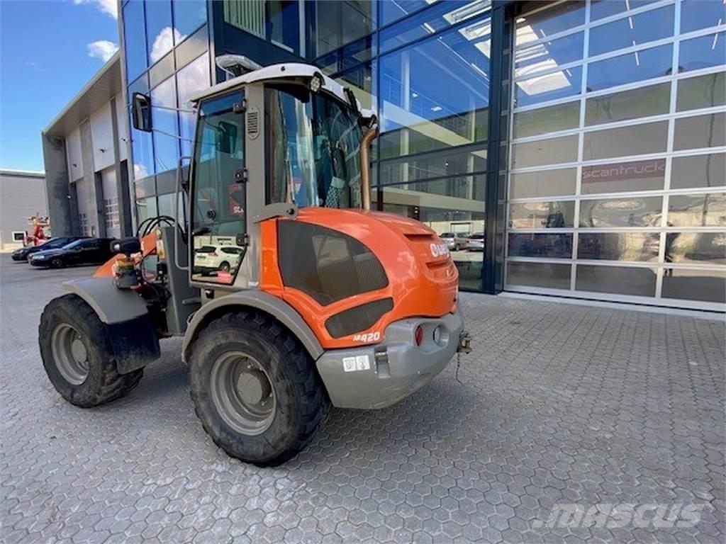 Weycor AR420 Carregadora multifunções