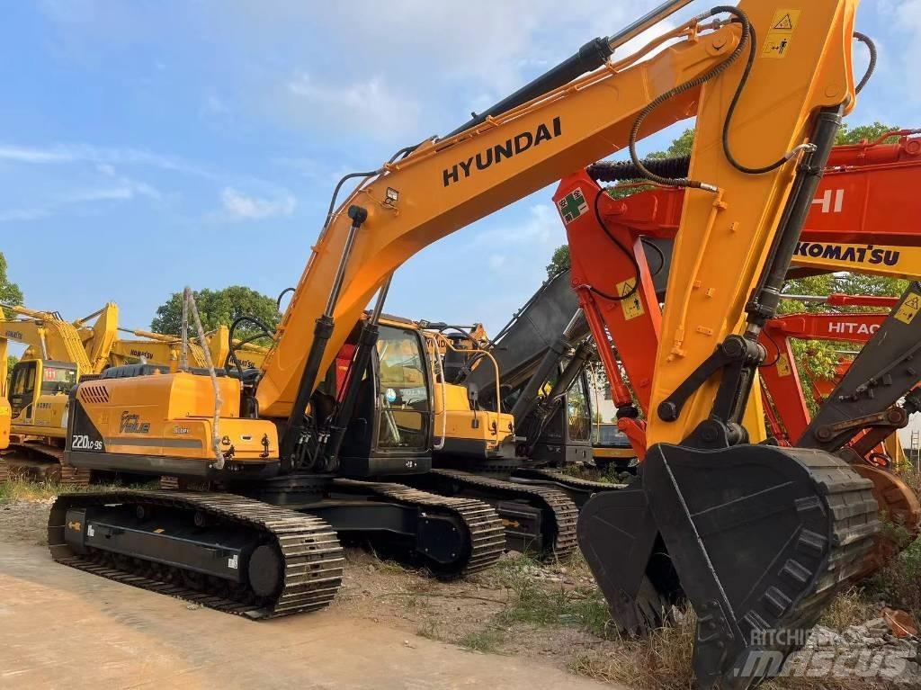 Hyundai R220LC-9S Escavadoras de rodas