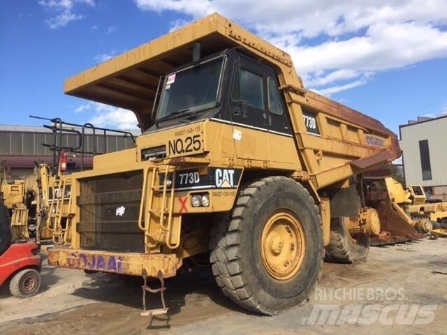 CAT 773D Camiőes dumper basculantes rígidos