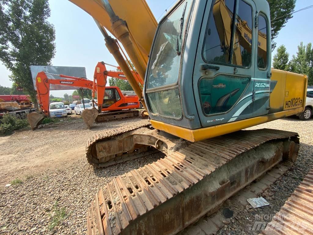 Kato HD 1023 R Escavadoras de rastos