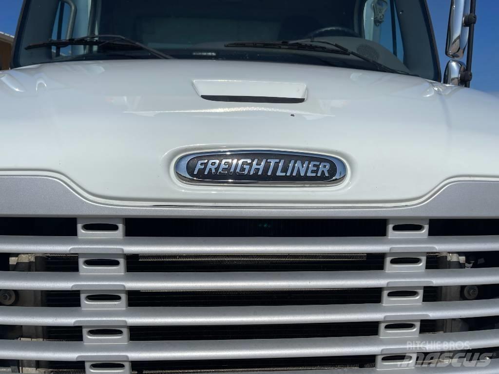 Freightliner M 106 Camiões caixa temperatura controlada