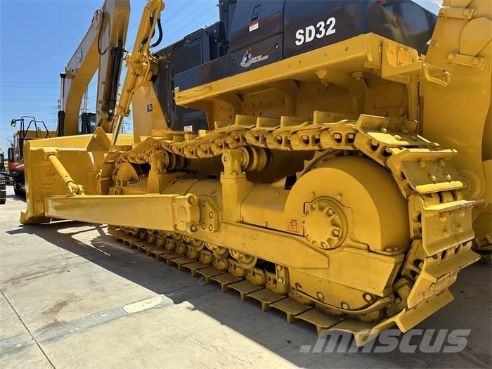 Shantui SD 32 Dozers - Tratores rastos