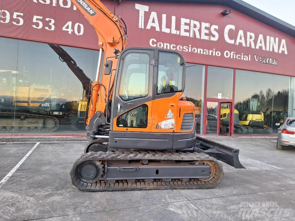 Doosan DX 80 R Escavadoras Midi 7t - 12t