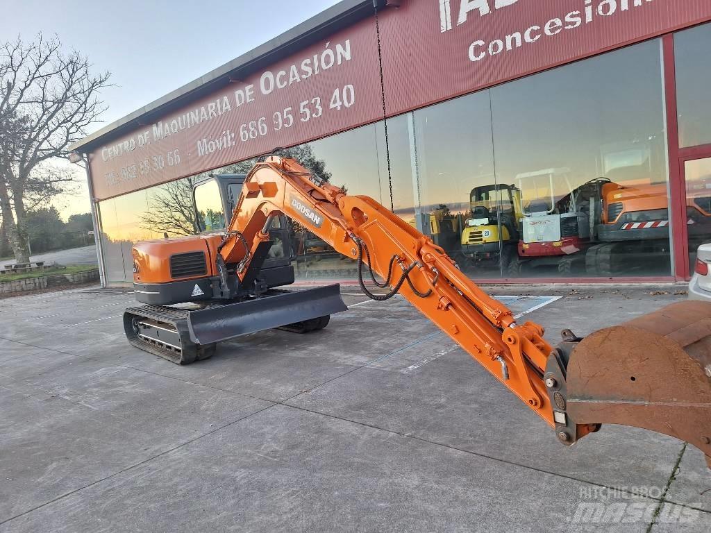 Doosan DX 80 R Escavadoras Midi 7t - 12t