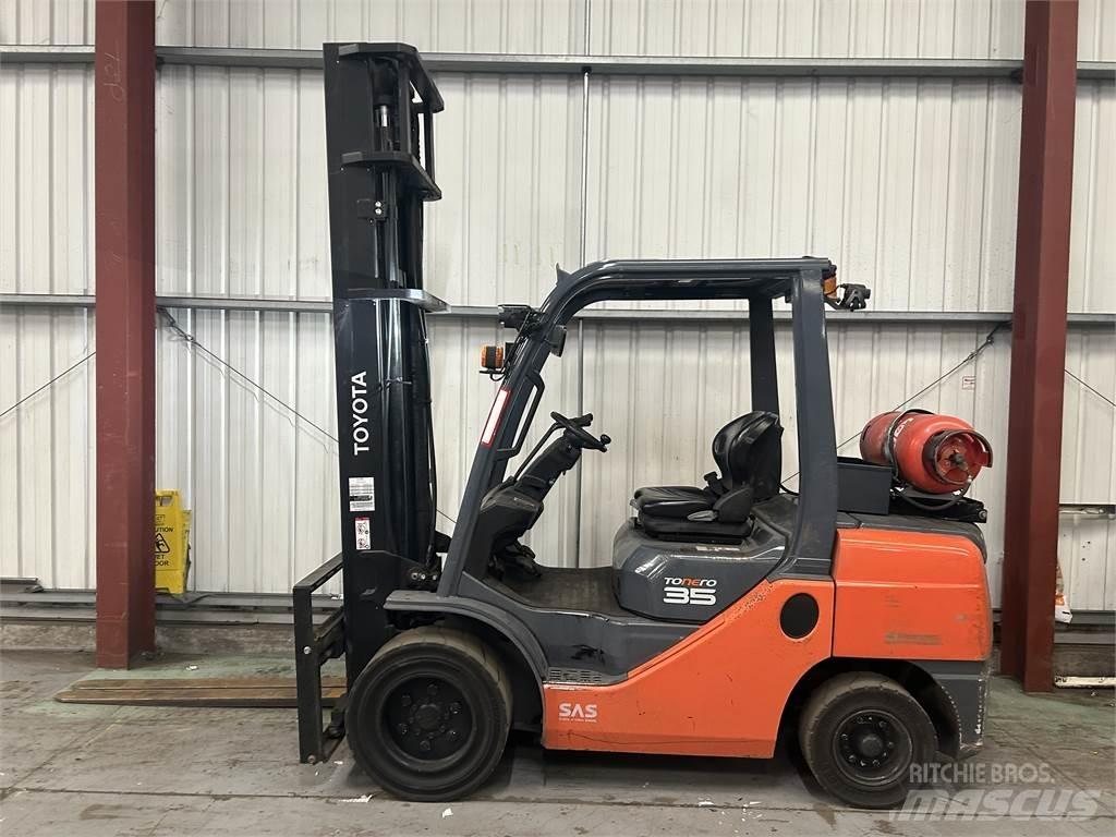 Toyota 02-8FGJF35 Empilhadores a gás