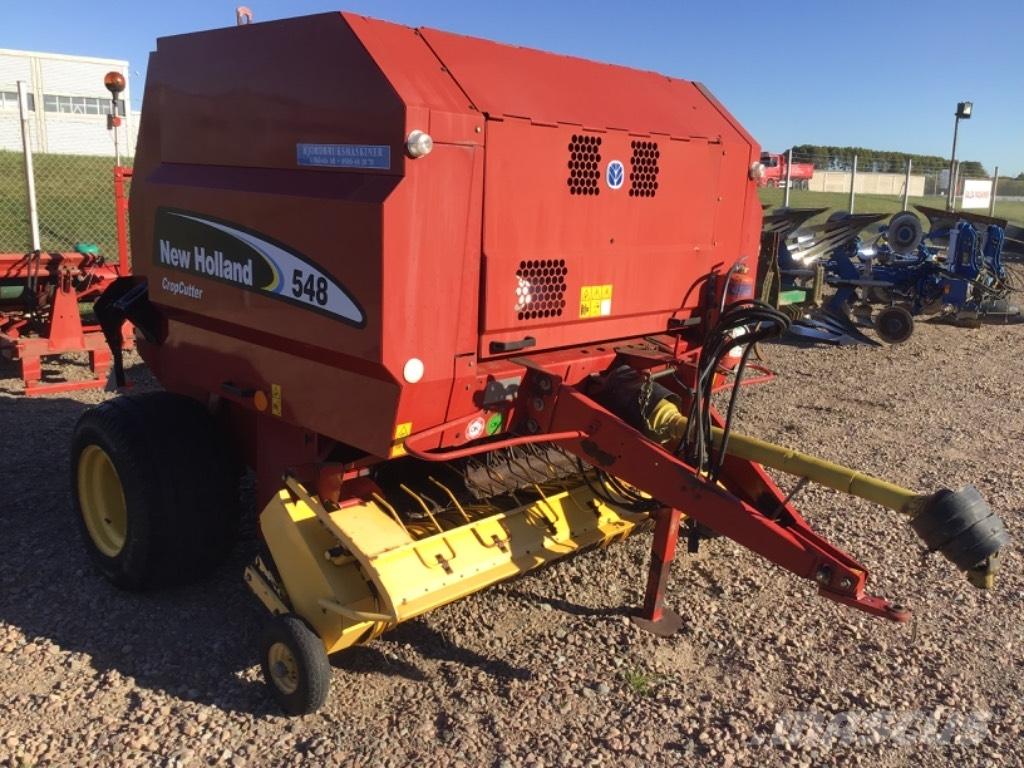 New Holland 548 Enfardadeira de rolos