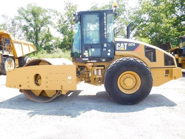 CAT CS 74 Cilindros Compactadores monocilíndricos