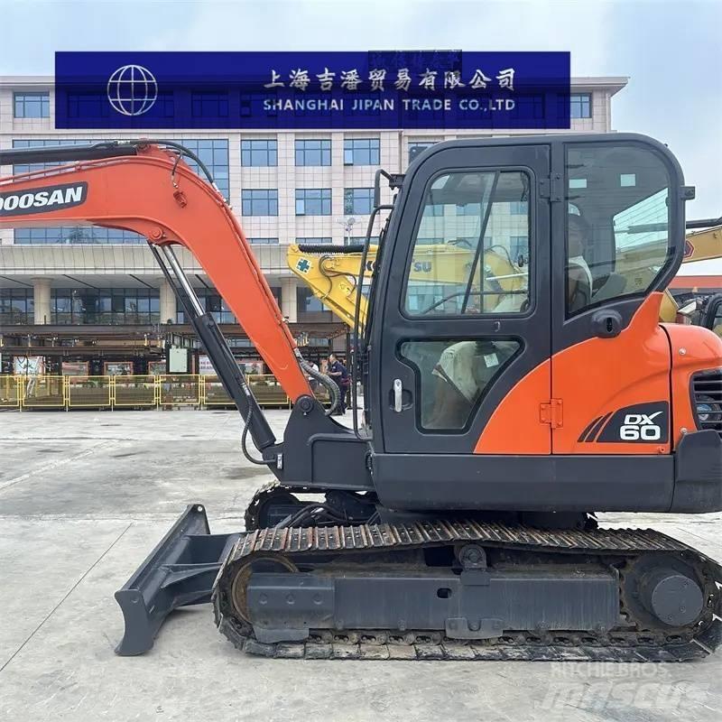 Doosan DX 60 Mini Escavadoras <7t