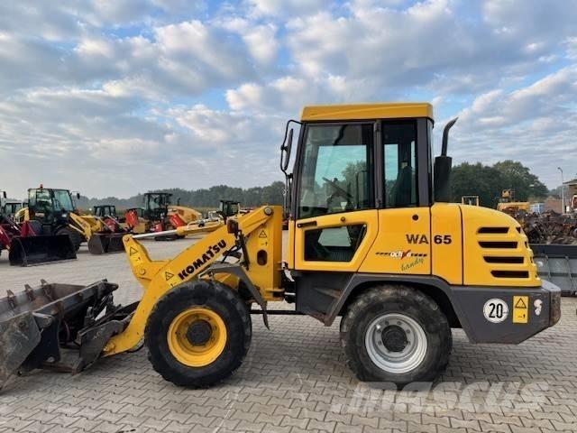 Komatsu WA 65-3 Pás carregadoras de rodas