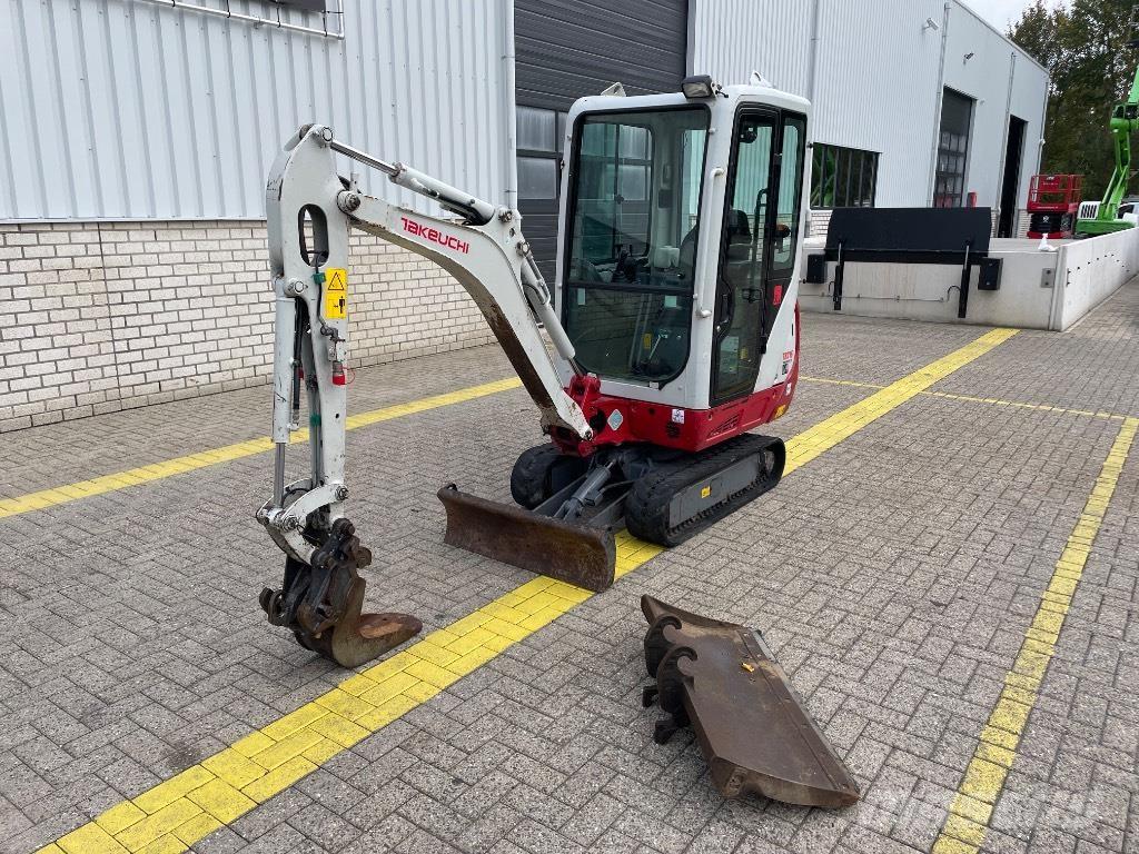 Takeuchi TB 216 Mini Escavadoras <7t