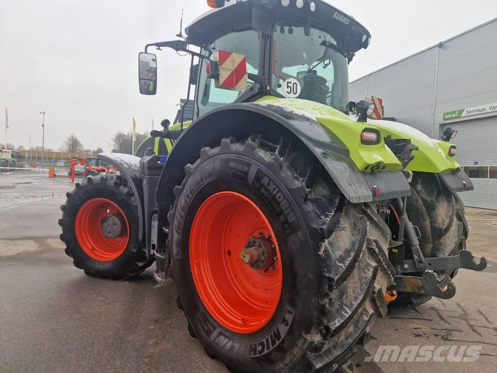 CLAAS Axion 960 Tratores Agrícolas usados