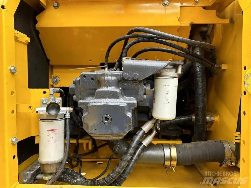 Komatsu PC 210-8 Escavadoras de rastos