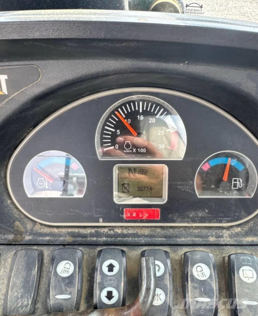 CAT 420 F Retroescavadoras