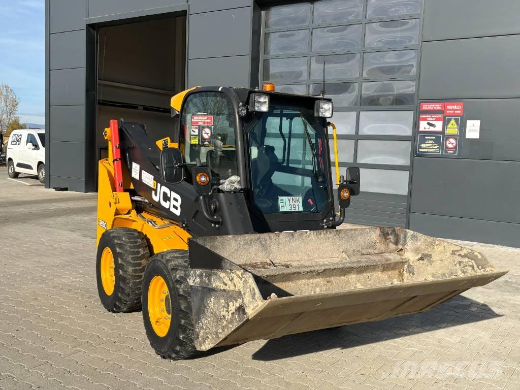 JCB 250 T4 Mini carregadoras