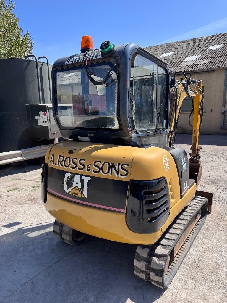 CAT 302.5 Mini Escavadoras <7t
