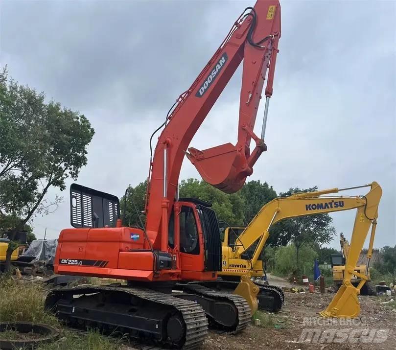 Doosan DX225LC-9C Escavadoras de rastos