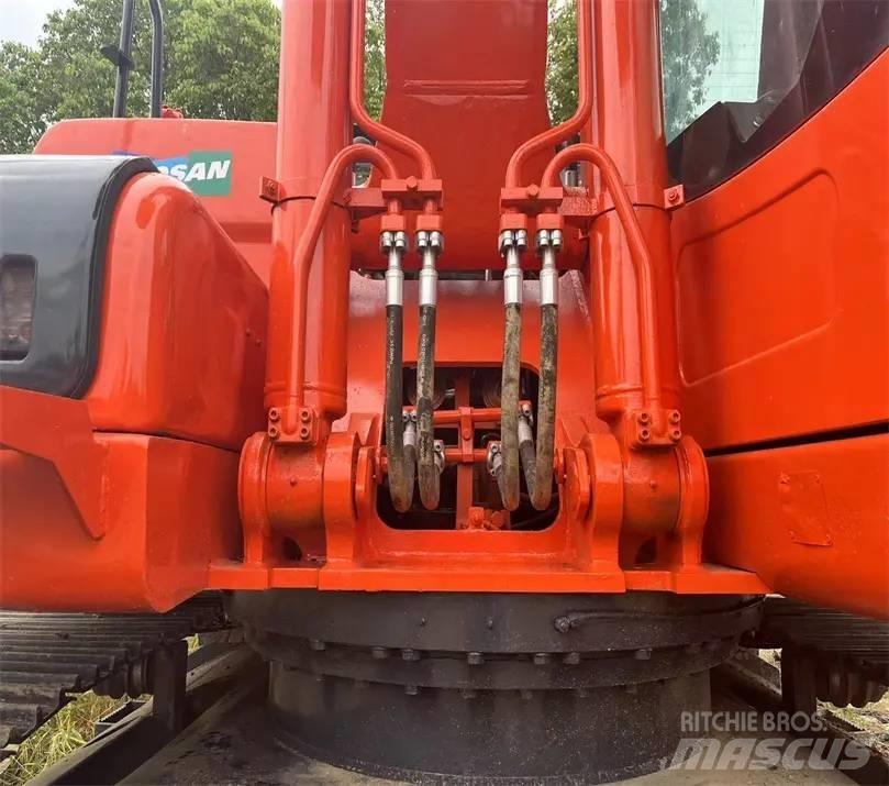 Doosan DX225LC-9C Escavadoras de rastos