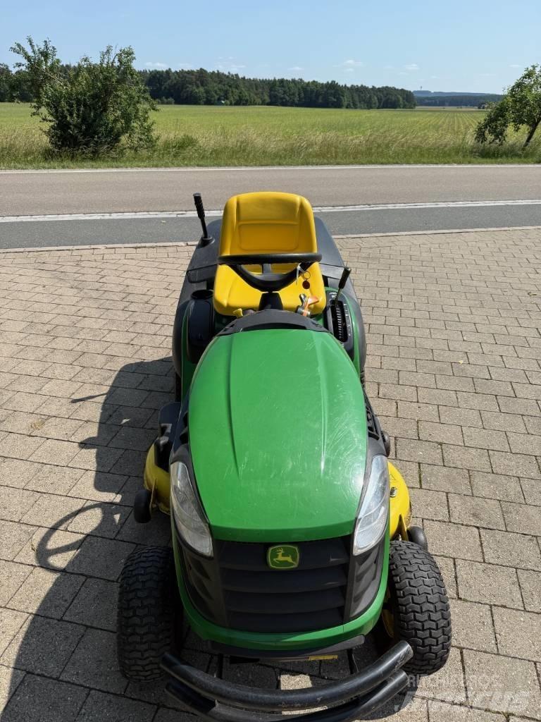 John Deere X 155 R Corta-Relvas Riders