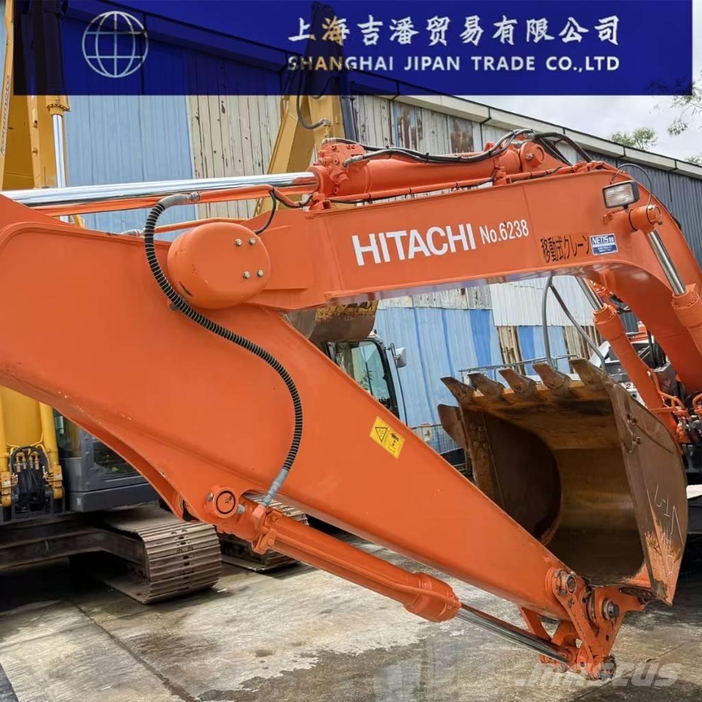 Hitachi ZX 135 Escavadoras de rastos