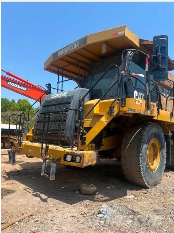 CAT 773 E Camiőes dumper basculantes rígidos
