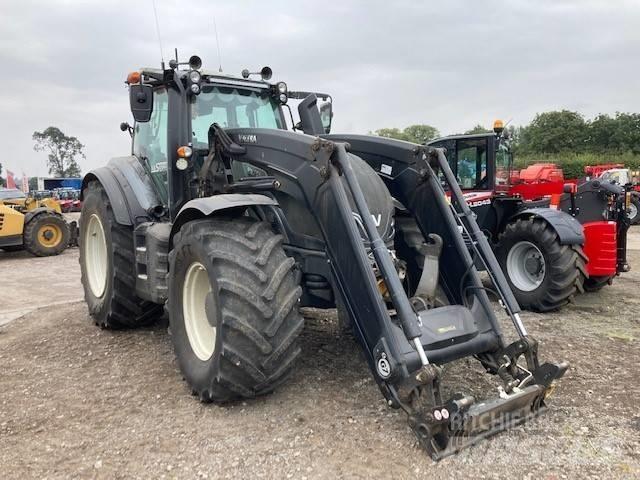 Valtra T214 Versu Tratores Agrícolas usados
