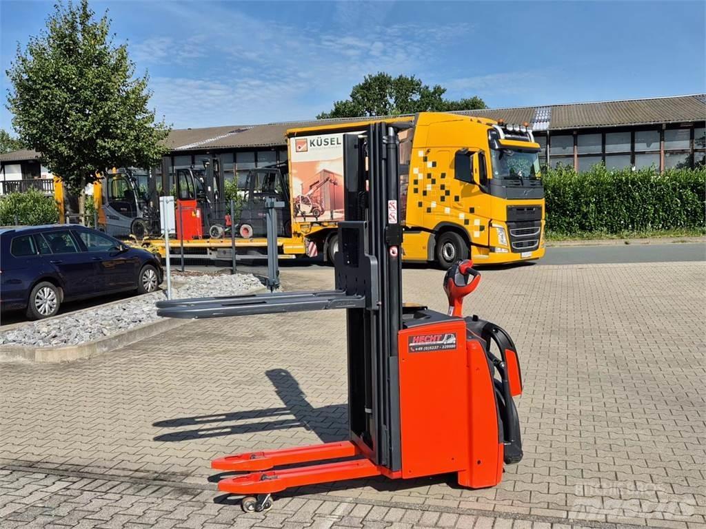 Linde L16APi Empilhador para operador externo