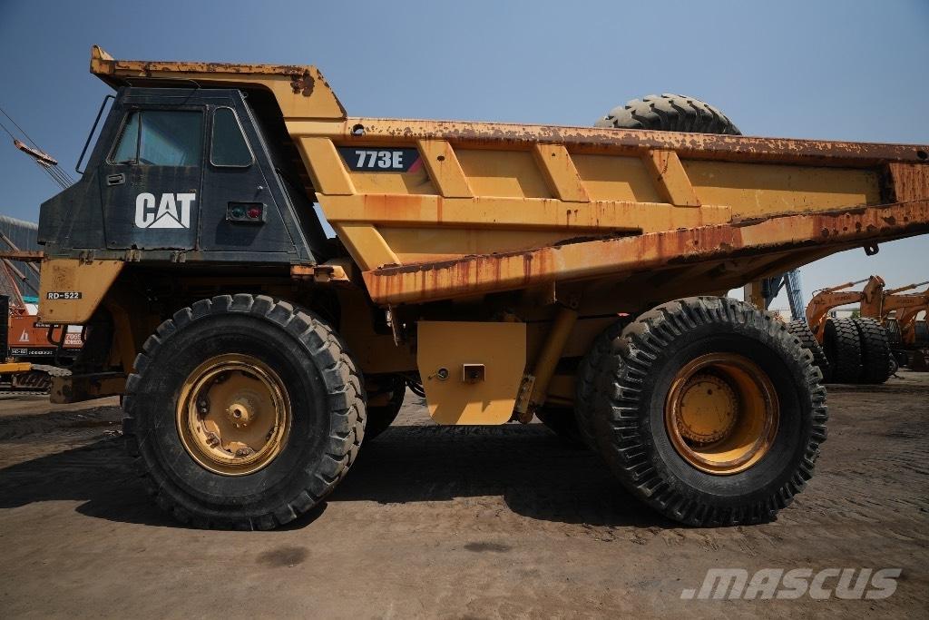 CAT 773 E Camiőes dumper basculantes rígidos