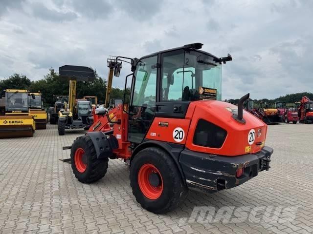 Kubota R 090 Pás carregadoras de rodas