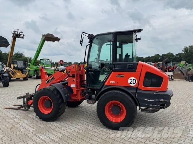 Kubota R 090 Pás carregadoras de rodas