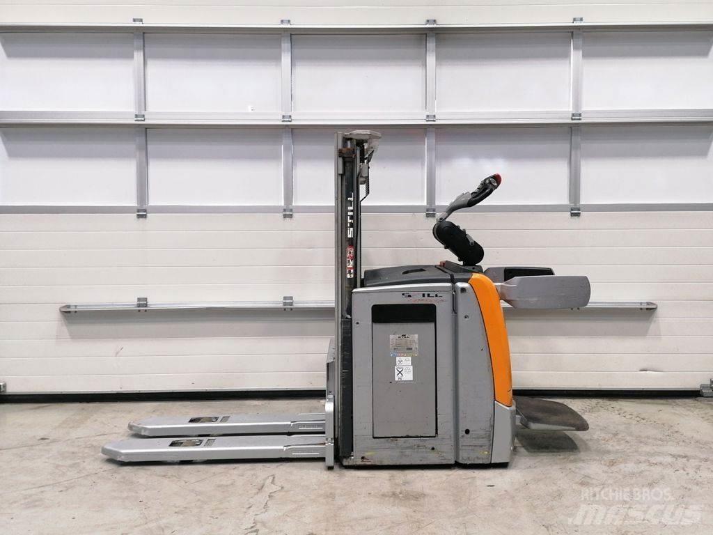 Still EXV-SF14 Empilhador para operador externo