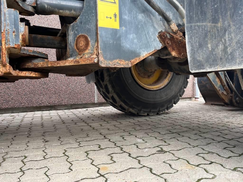 Komatsu WA 250 PZ-5 Pás carregadoras de rodas