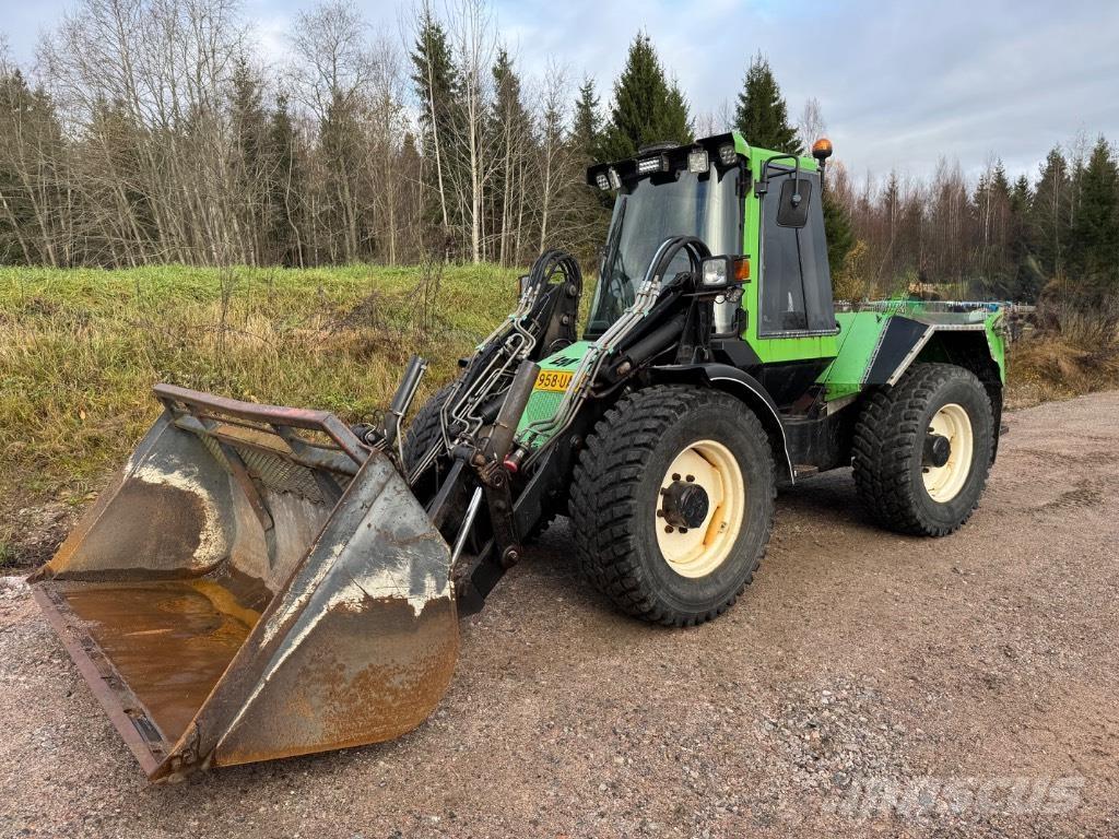 LM Trac 680 Máquinas utilitárias